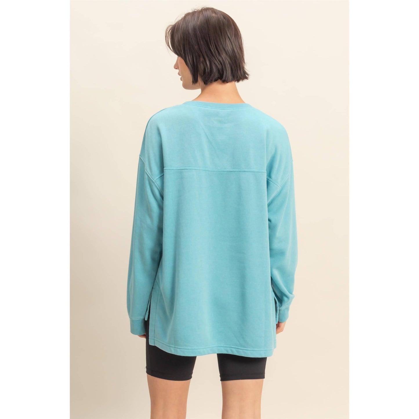 Basic Crew Neck Single Pocket Pullover Sweatshirt