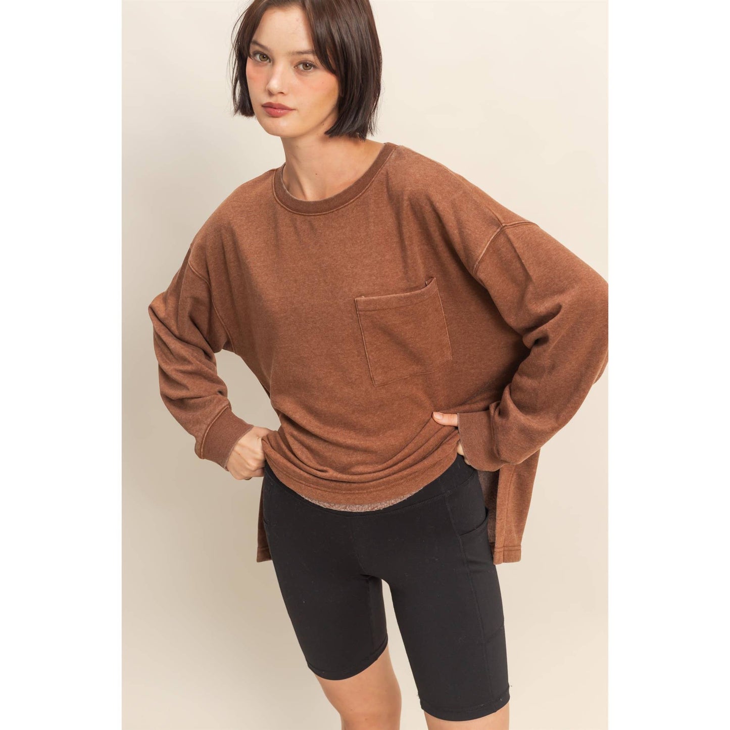 Basic Crew Neck Single Pocket Pullover Sweatshirt