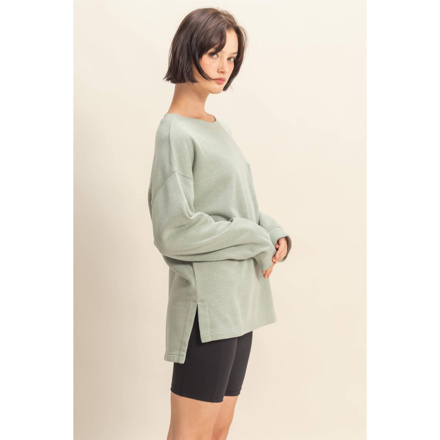 Basic Crew Neck Single Pocket Pullover Sweatshirt