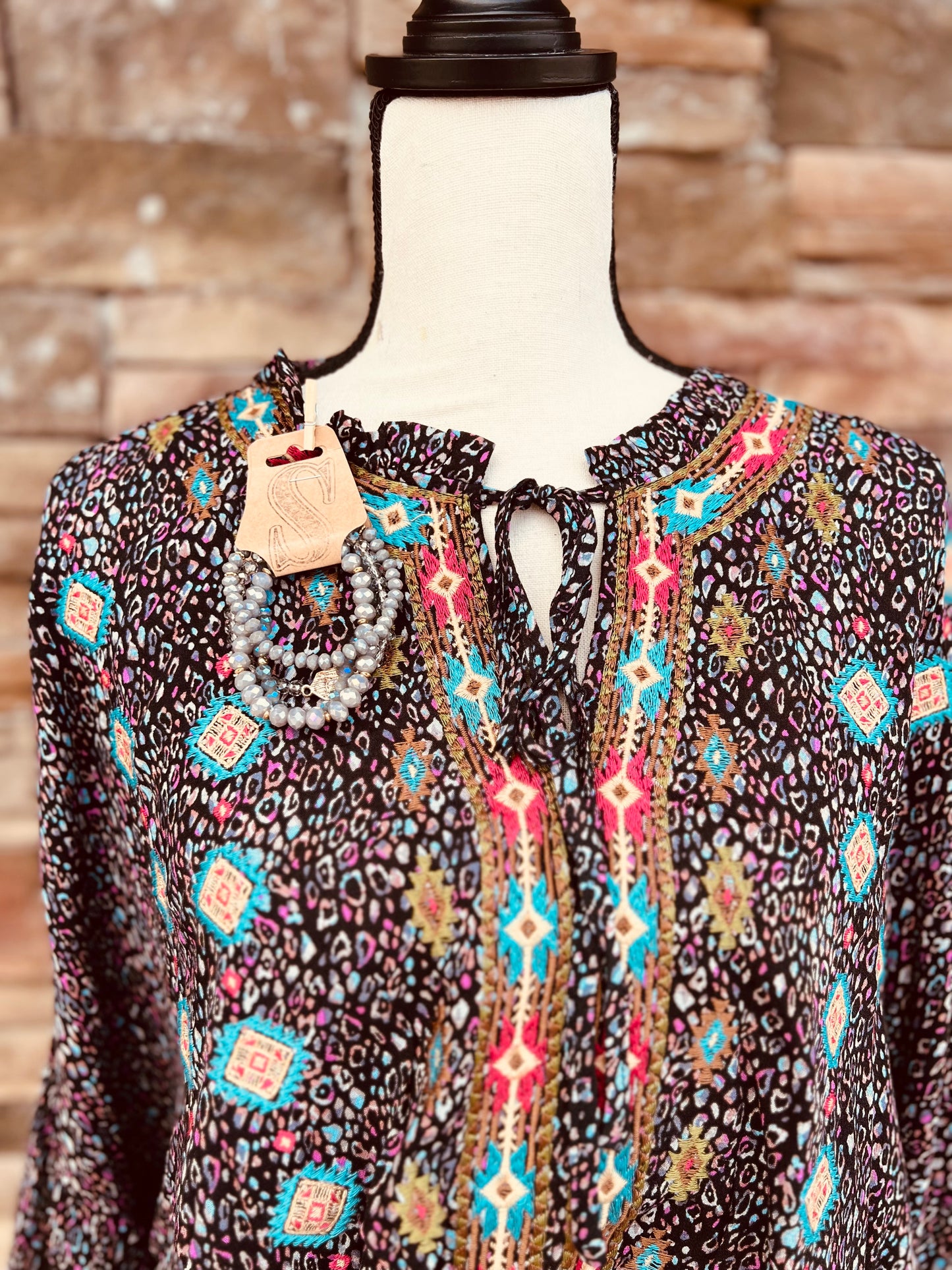 Curvy Woven Embroidery Top