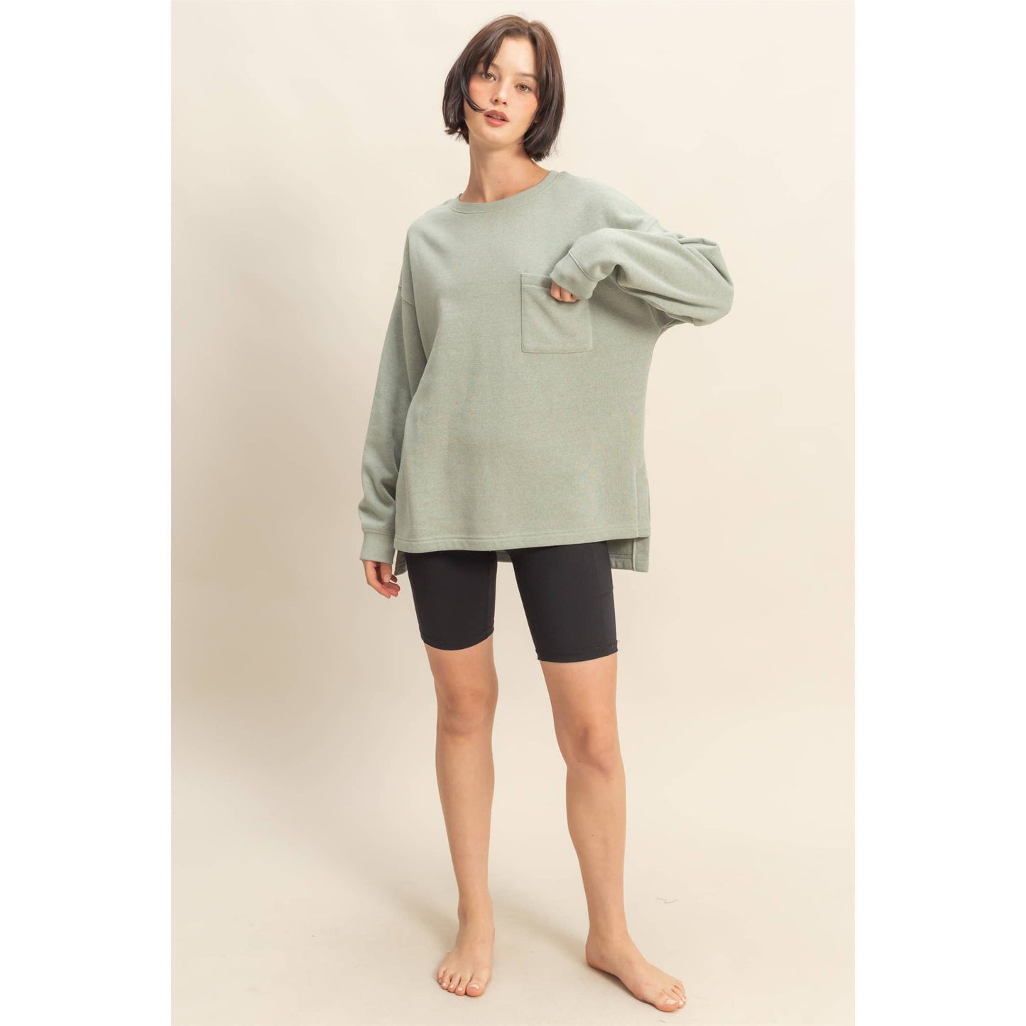 Basic Crew Neck Single Pocket Pullover Sweatshirt