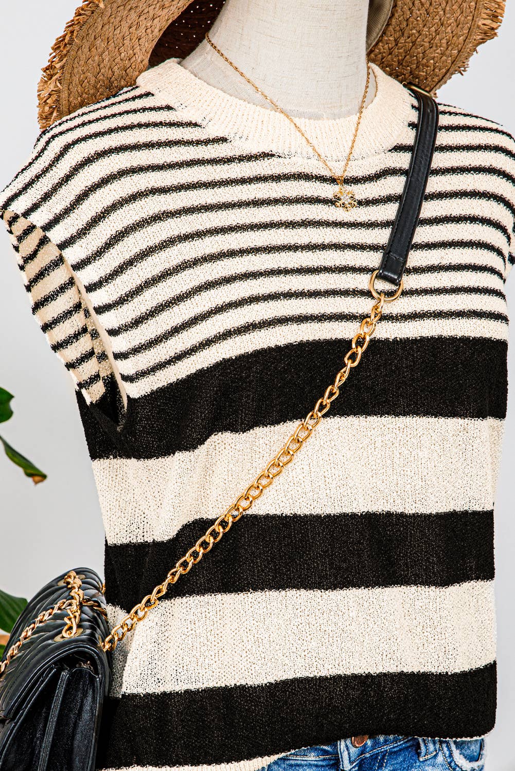 Fashion-W Striped O Neck Sweater Vest