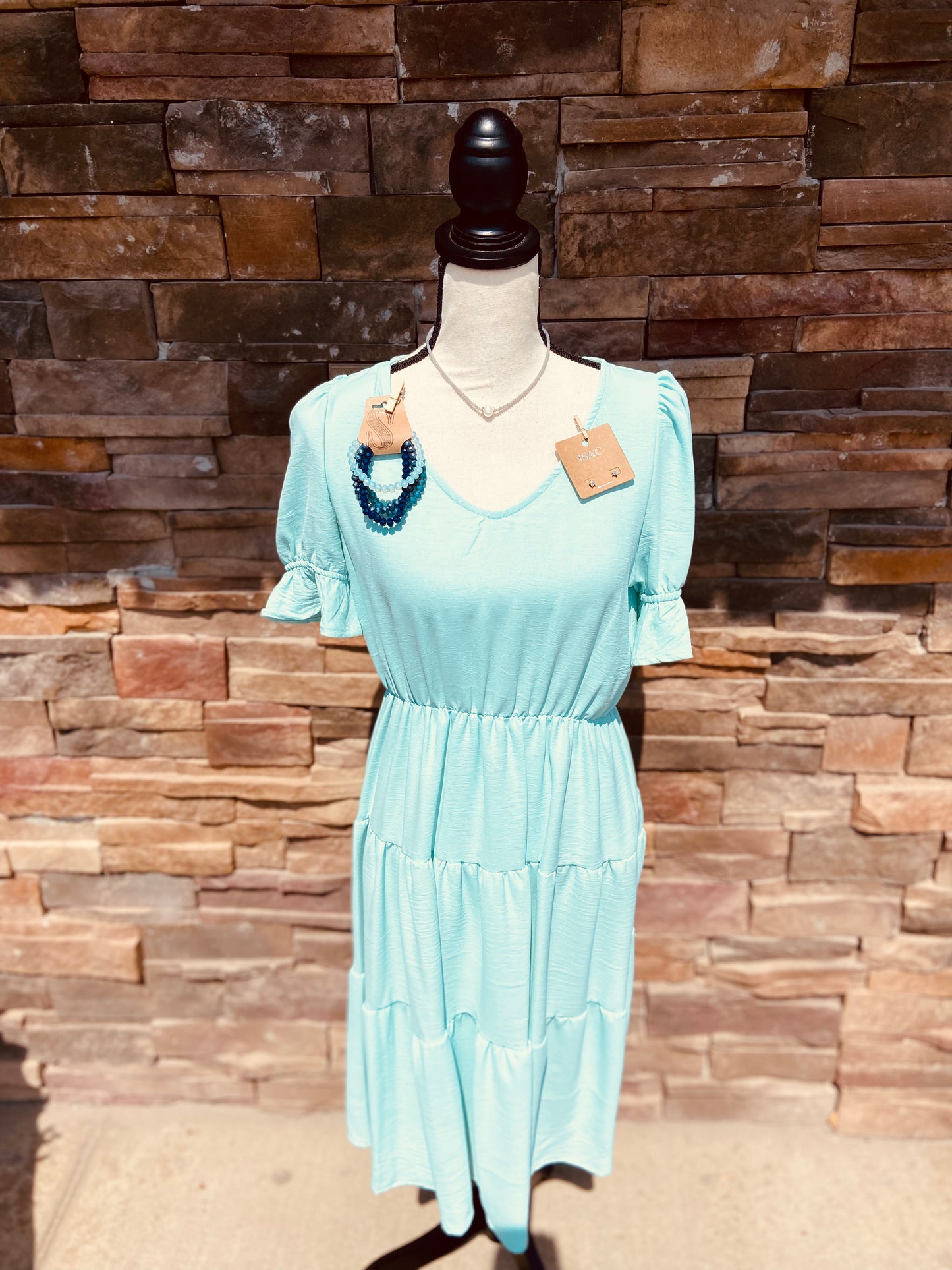 Short Tulip Sleeves Midi Dress