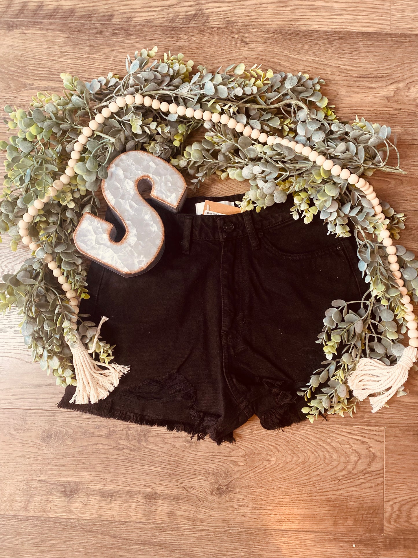 Black High Rise Mom shorts