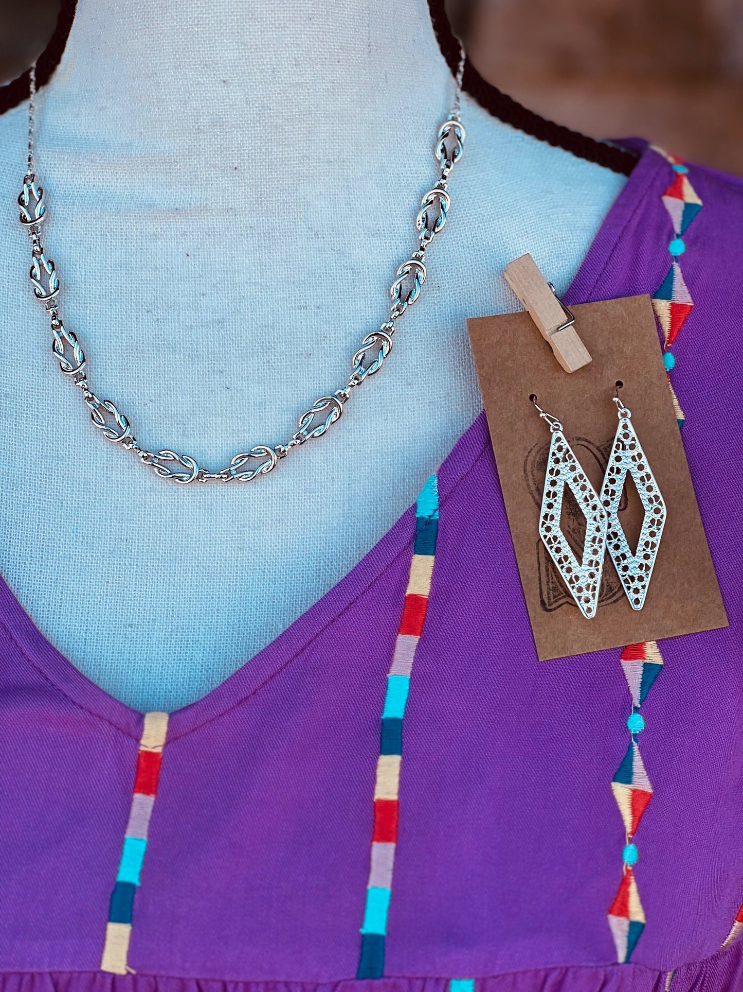 Flutter Sleeve Embroidered Top - Curvy