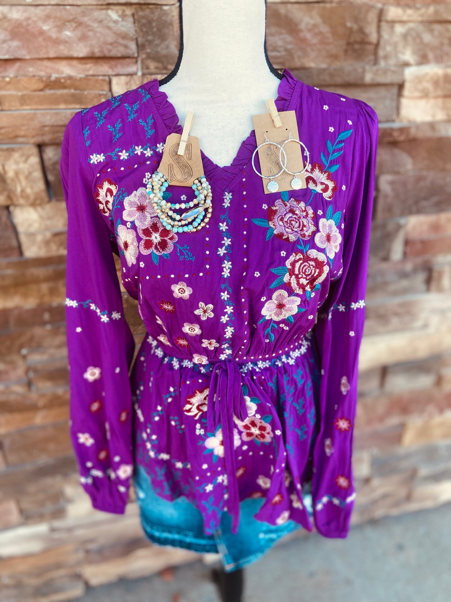 Embroidered Balloon-sleeve Top