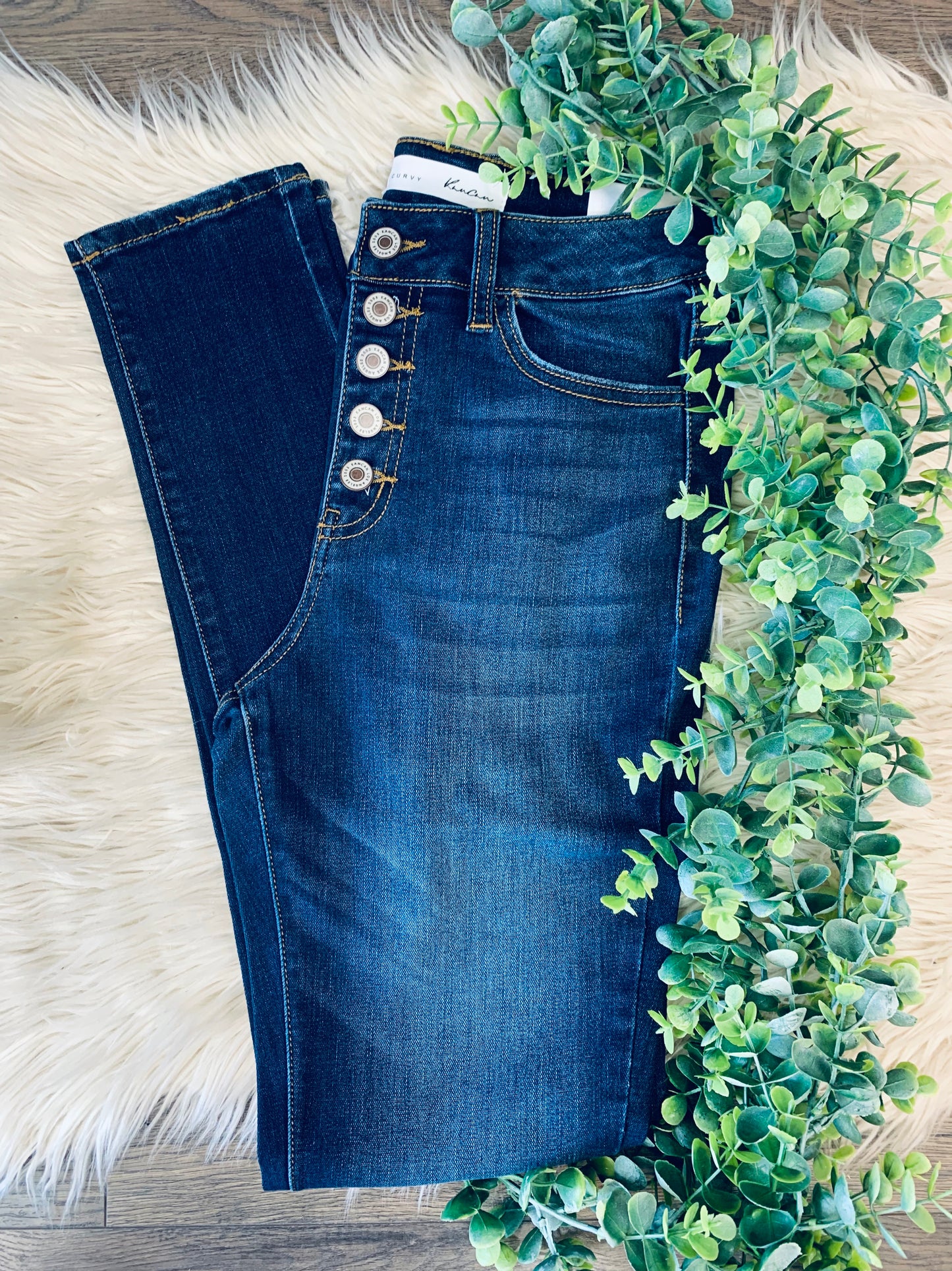 Kancan High Rise Button Fly Curvy Fit Jeans