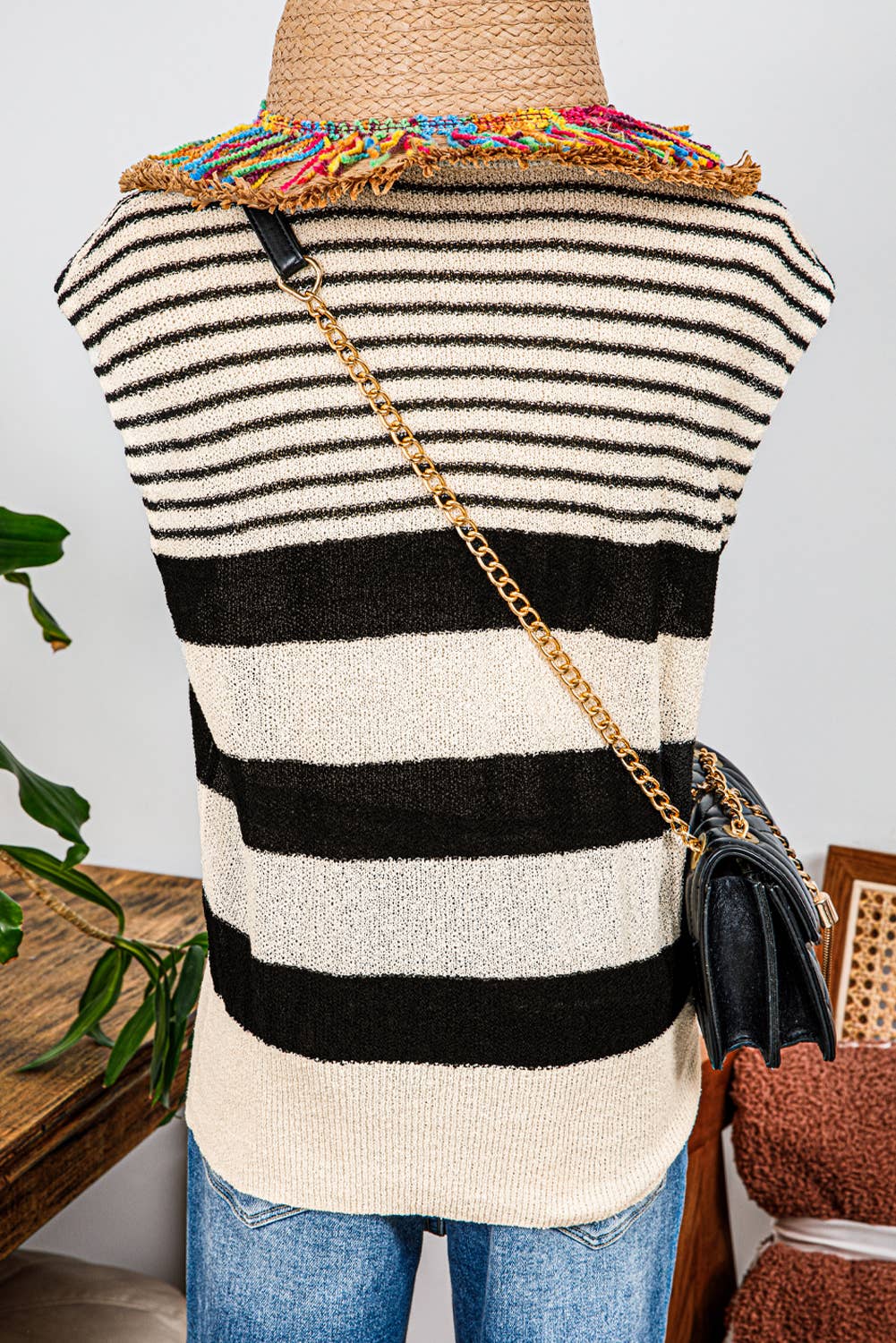Fashion-W Striped O Neck Sweater Vest